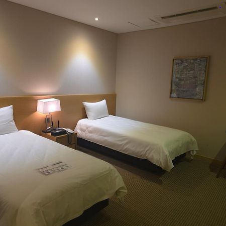 Hotel New Oriental Myeongdong Szöul Kültér fotó
