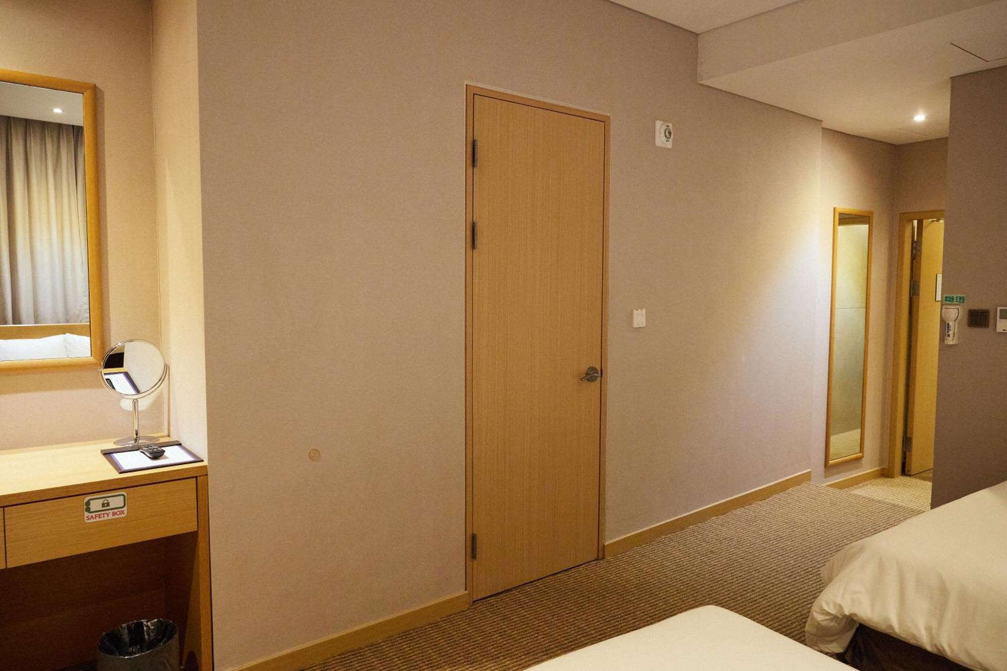 Hotel New Oriental Myeongdong Szöul Kültér fotó